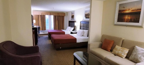 Home Inn & Suites image 9