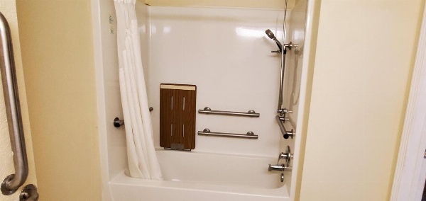 Home Inn & Suites image 3